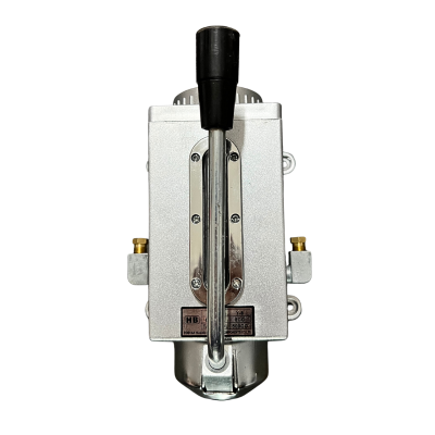 ปั๊มจ่ายน้ำมันหล่อลื่นแบบมือโยก